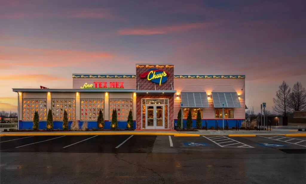 Chuy's Fayetteville Exterior